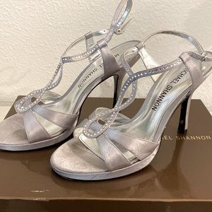 Michael Shannon Silver Grey Rhinestone Heels - Size 7.5